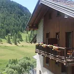 Maison Cly Отель 4*