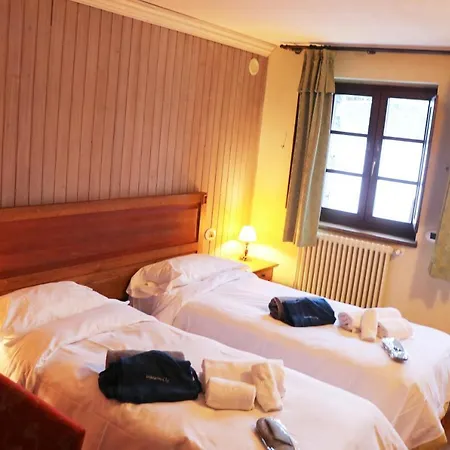 Szálloda Maison Cly