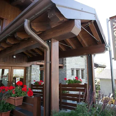 Szálloda Maison Cly